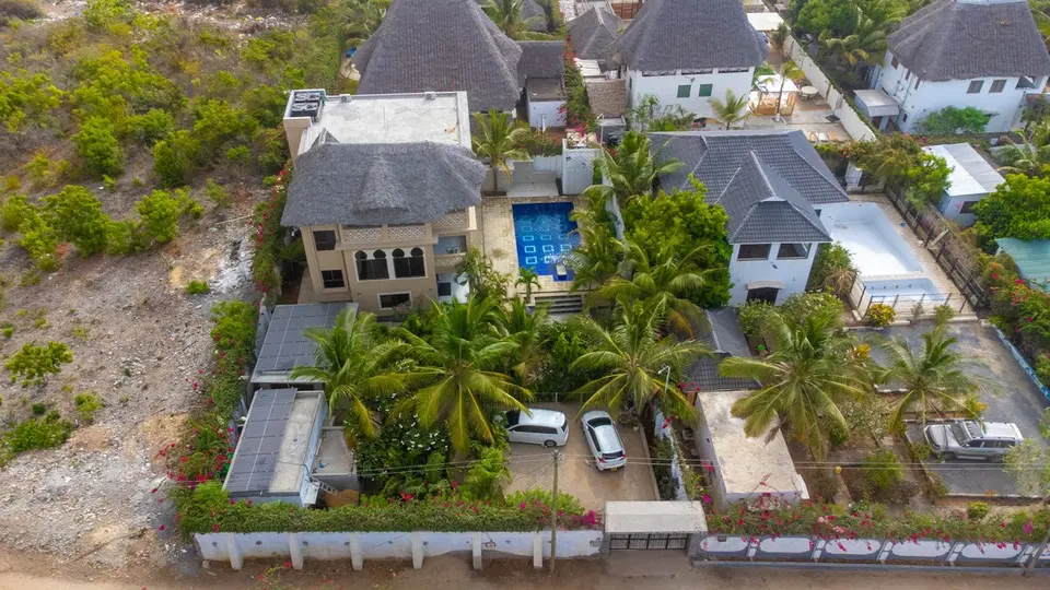Mosaic Pool Villa | 6BR Group Stay, Watamu photo 3