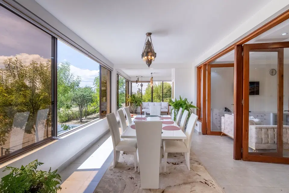 Luxury Group Villa | 7BR with Pool, Nanyuki photo 5