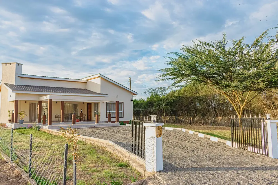 Emylubs Farmhouse near Ol Pejeta Conservancy photo 2