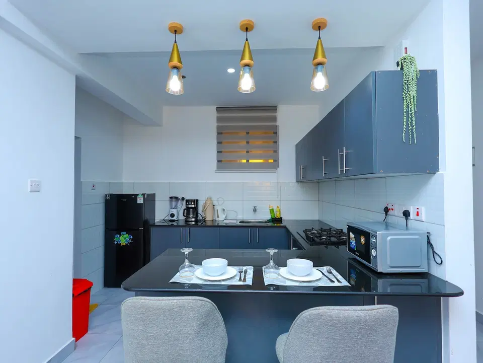 Luxury, 2BR, Gym, Pool, Beach, Parking, Secure, Minimart photo 5
