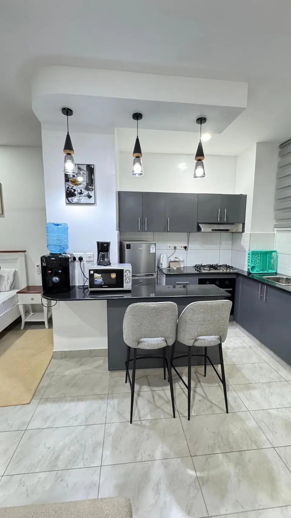 Elegant Studio with gym, pool,3 mins to the beach photo 15