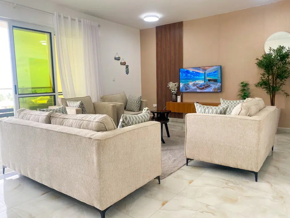 Luxury 2BR Apartment, Seaview near beach and Malls photo 1