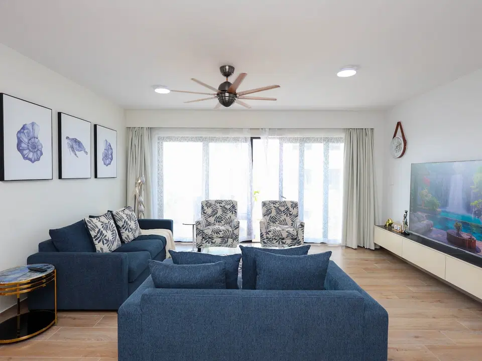 Evoque | 11Th Floor Beach Residence by Zuru Nasi photo 11