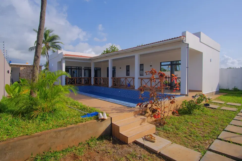 Family Pool Villa | 2BR Stay, Malindi photo 6