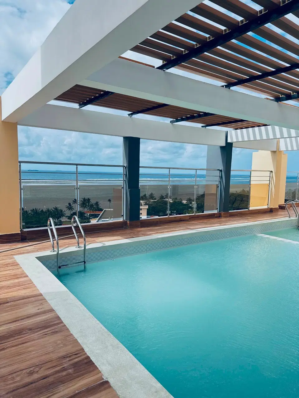 3BR Paradise, Pool, Sea View, Near Beach and Malls photo 3