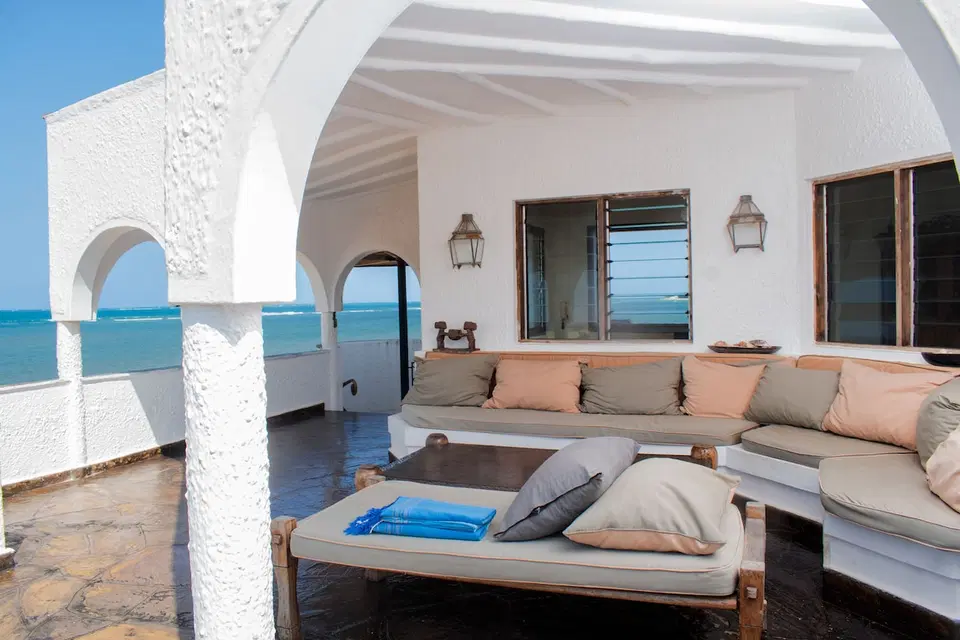 Panoramic Oceanfront Penthouse Pool & Housekeeping photo 9