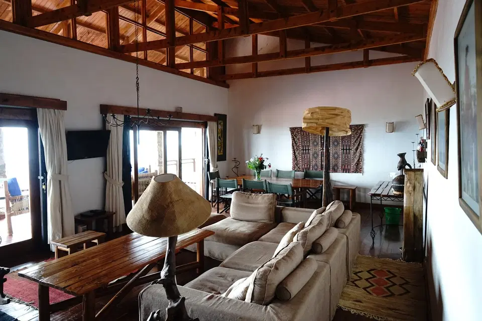 Escarpment House | 4BR Lake Views, Naivasha photo 2