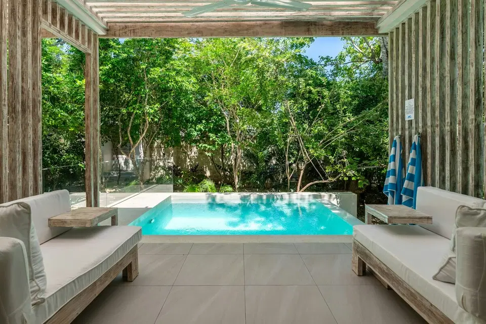 Adults-Only Pool Villa | 1BR Stay, Diani photo 3