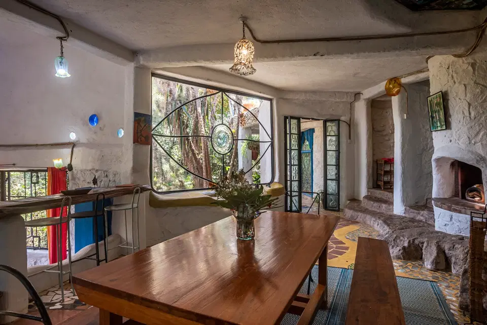 Mosaic Art Pool House | 3BR Stay near Nairobi photo 15