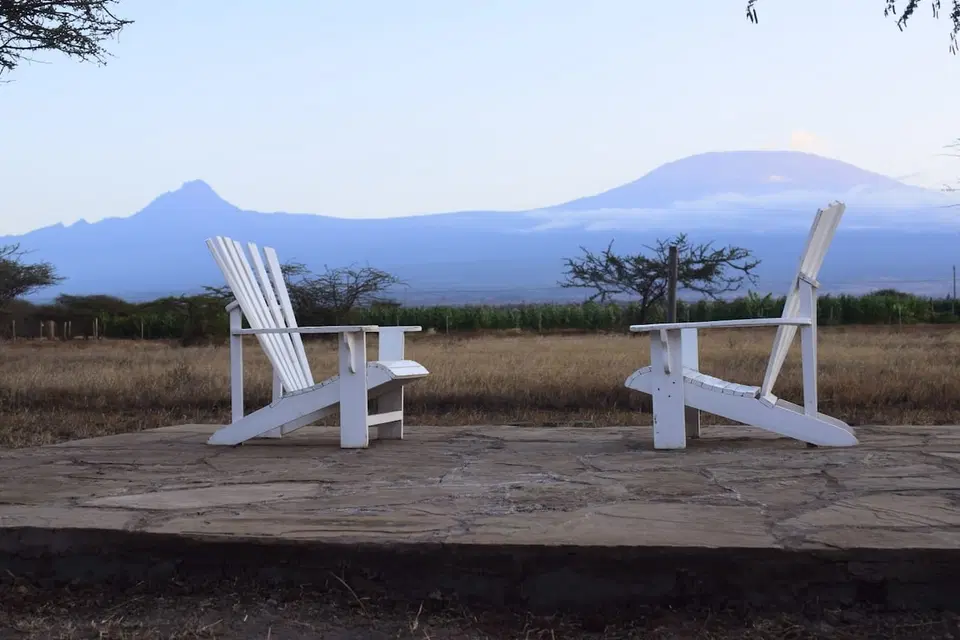 Amboseli Glass House – 3BR, a Pool — photo 1