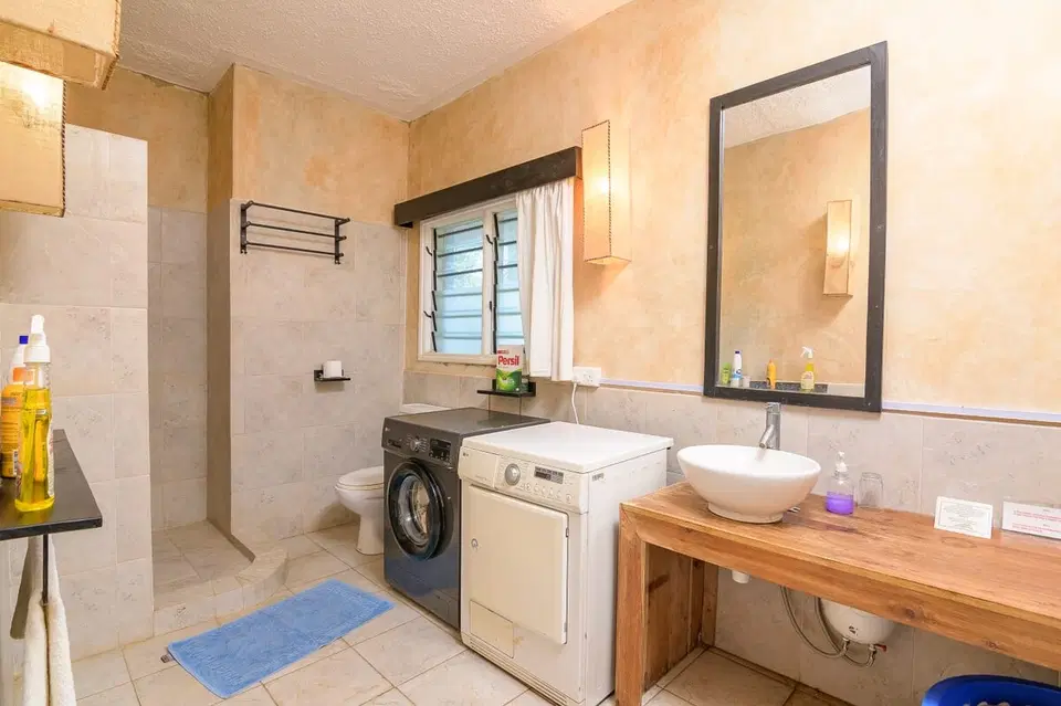 Superb 1BR at LBR — photo 11