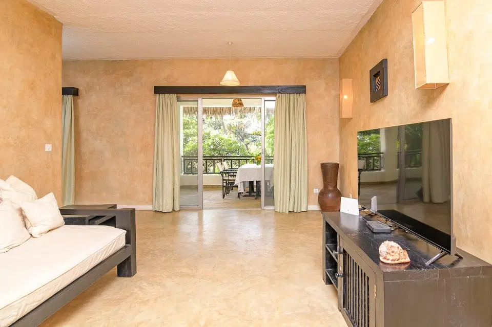 Superb 1BR at LBR — photo 4