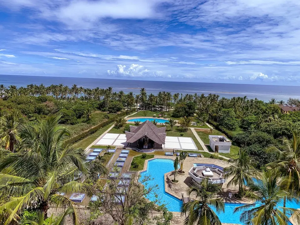 Bahari Beachfront Apartment, Diani Beach — photo 1