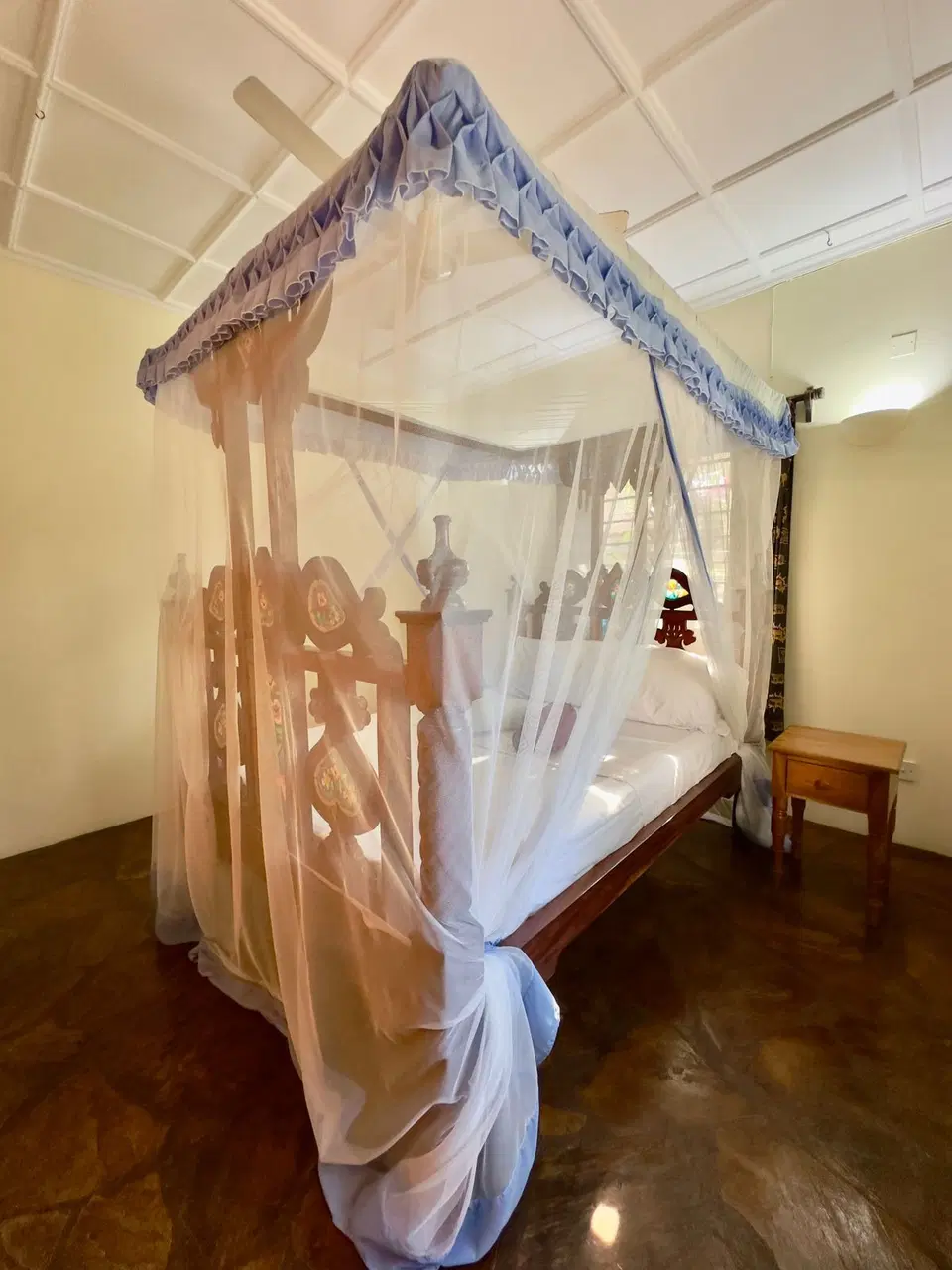 Banana House — photo 11