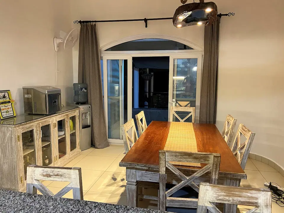 Barracuda 4BR Beach House — photo 3