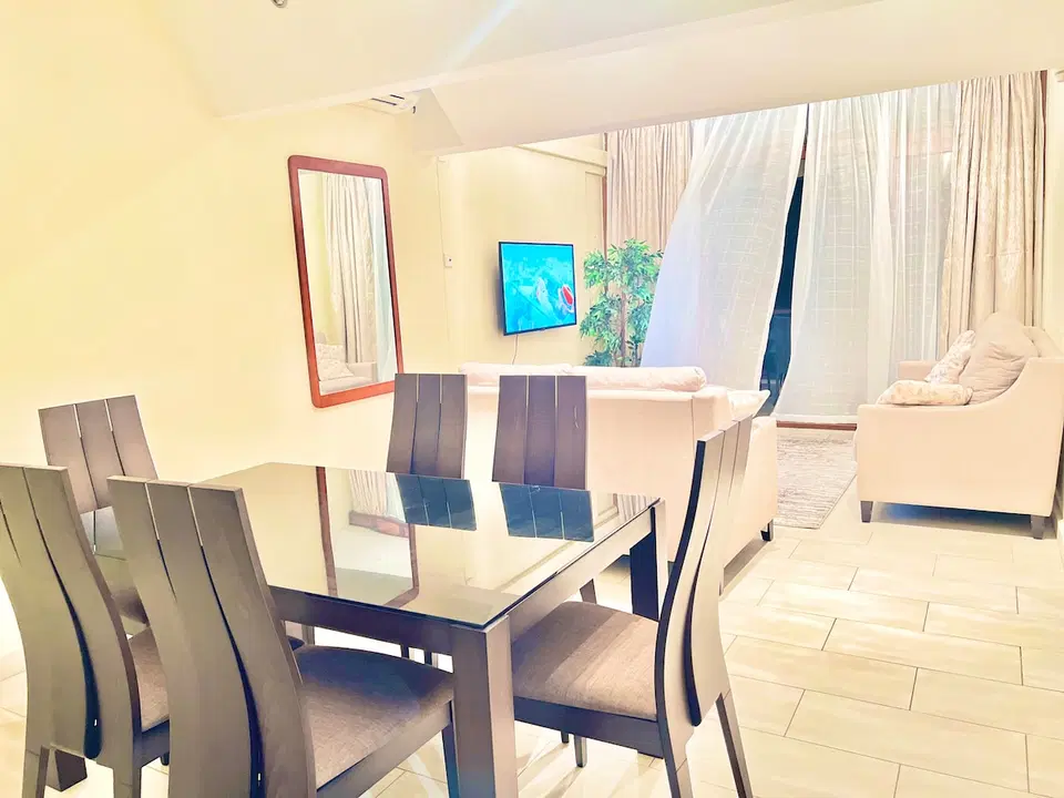 Beachfront 2BR Apartment with Pool and Gym, Diani — photo 10