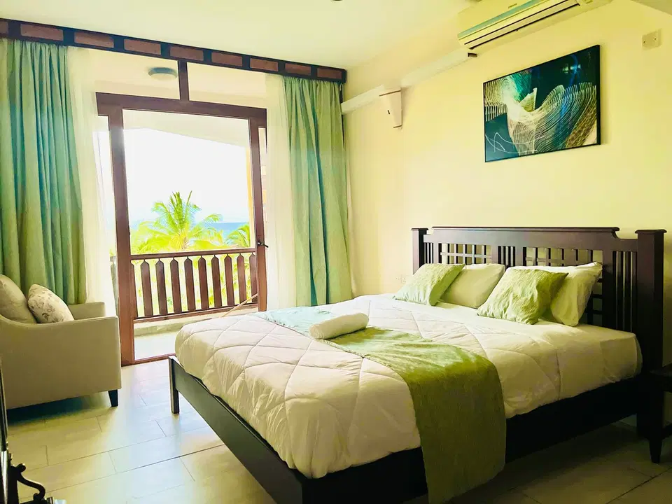Beachfront 2BR Apartment with Pool and Gym, Diani — photo 8