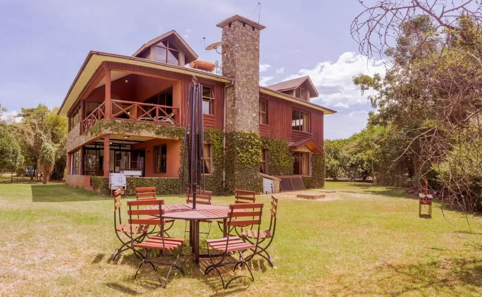 Ol-Kine Cottage at The Great Rift Valley Lodge & Golf Resort Naivasha photo 1