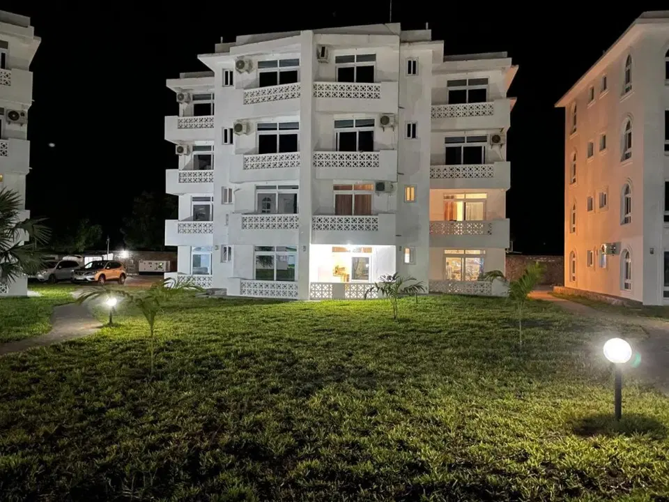 Garden Pool Apartment | 1BR Stay, Malindi photo 14