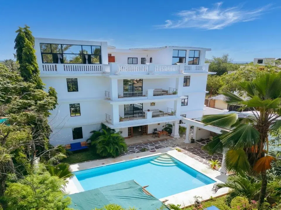 Elegant Suite | Pool Stay, Galu Diani photo 1