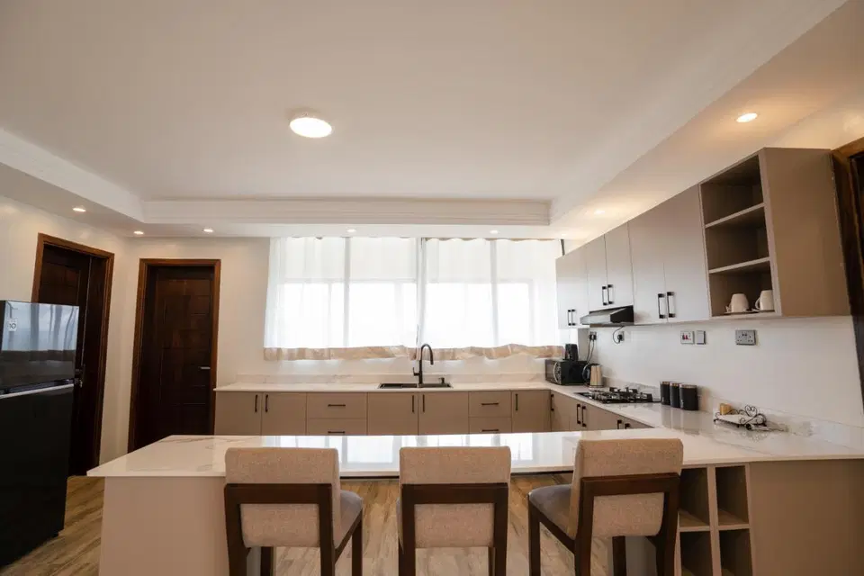 Lake View Apartments | Rooftop Pool, Elementaita photo 13