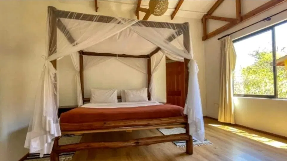 Charmng Afrocentric 2BR Villa — photo 15