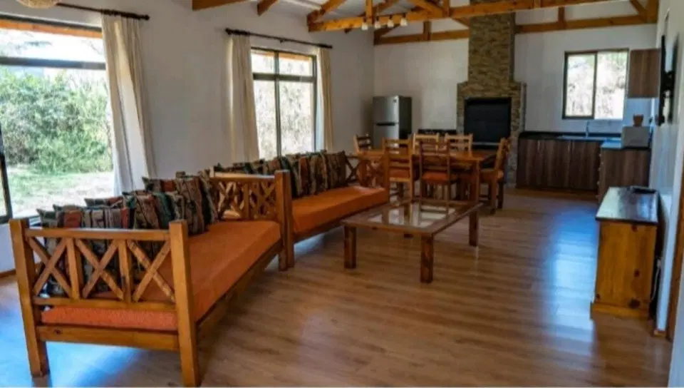 Charmng Afrocentric 2BR Villa — photo 9