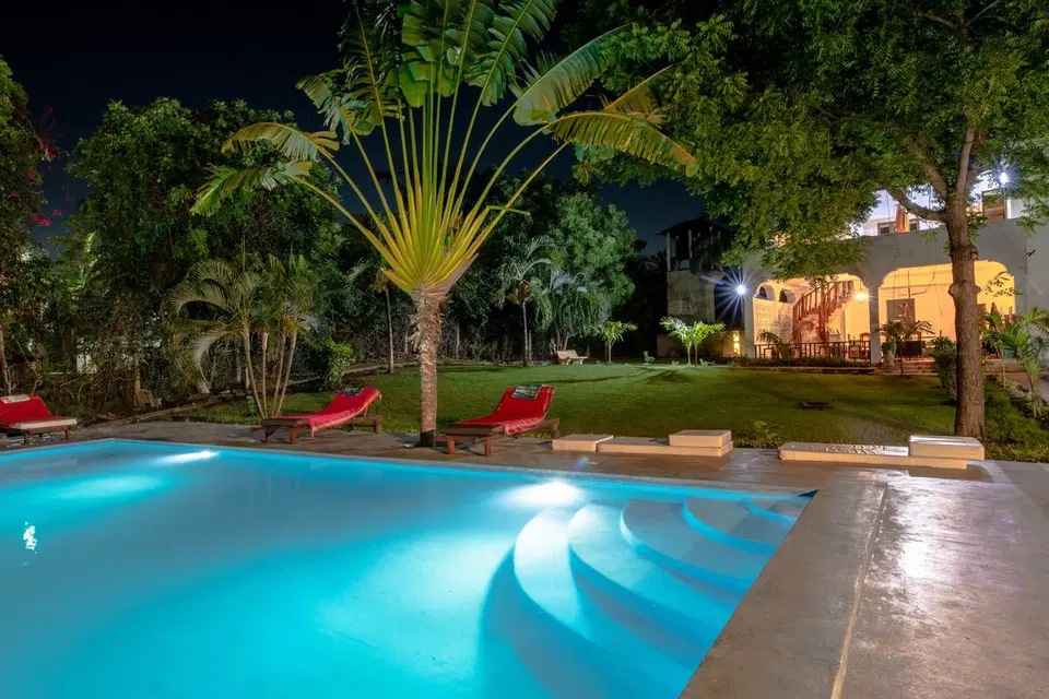 Familia 4BR Villa: Private Pool, Tranquil Diani Beach — photo 3
