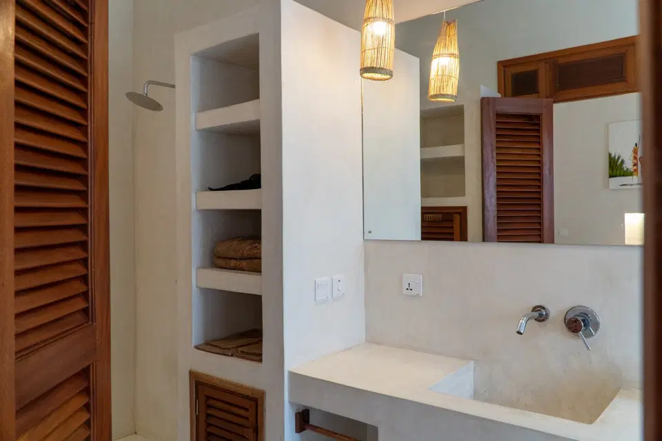 Hibiscus Black Bilapartment With Veranda — photo 12
