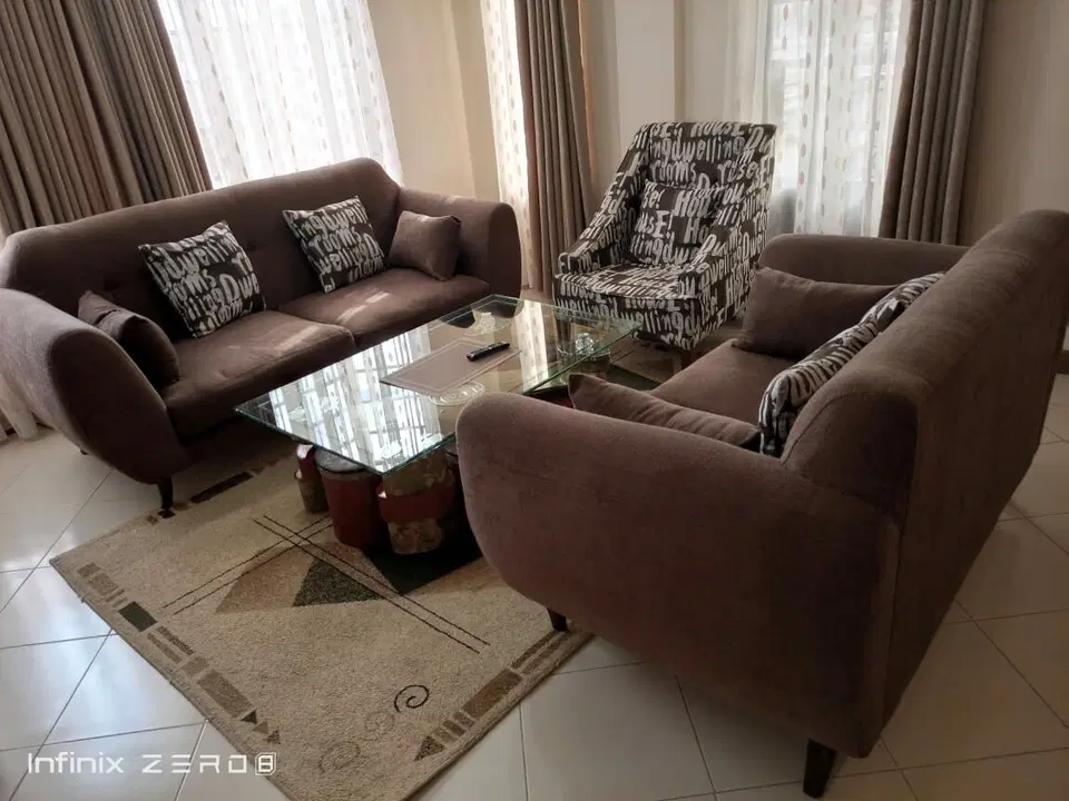 2BR Apartment Close to the Lake — photo 3