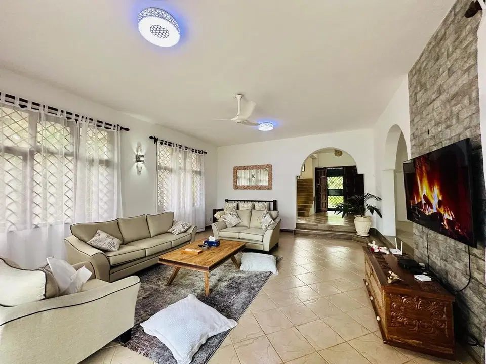 Mtwapa Luxury Creek Beach Villa — photo 10