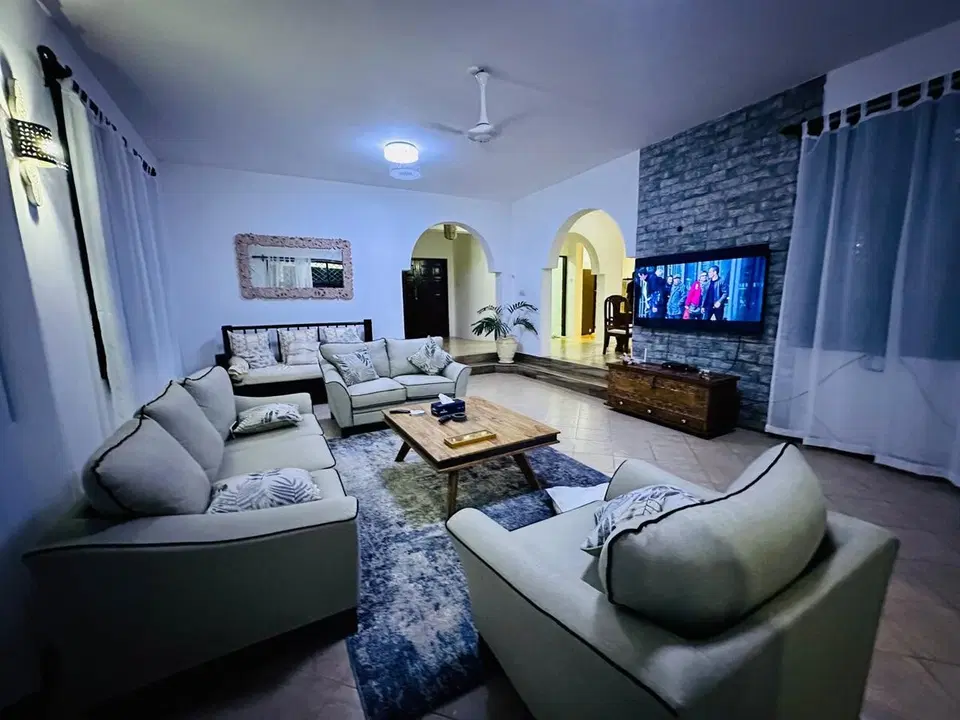 Mtwapa Luxury Creek Beach Villa — photo 11