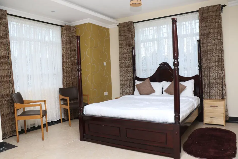 Apple 4BR Villa — photo 15