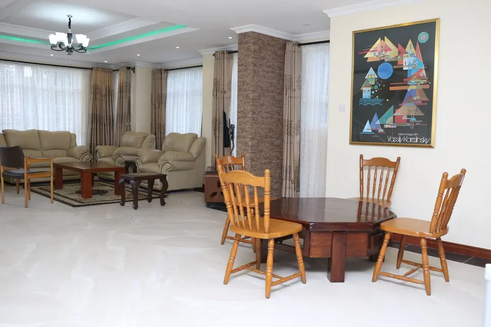 Apple 4BR Villa — photo 3