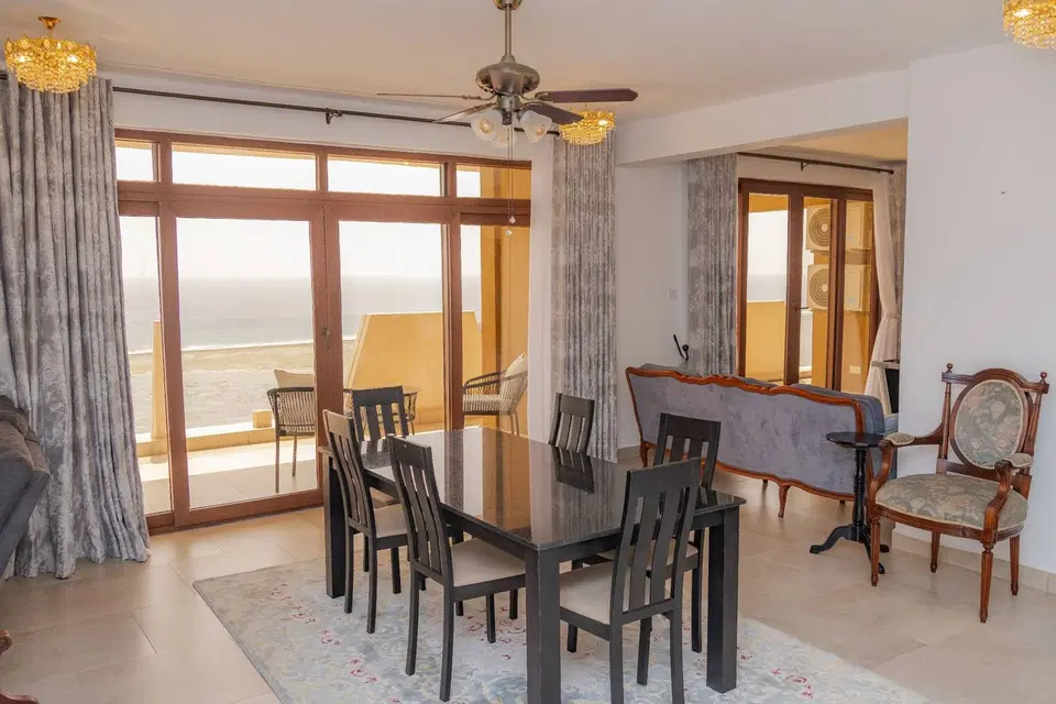 Kikambala Penthouse 4BR Ocean Views photo 3