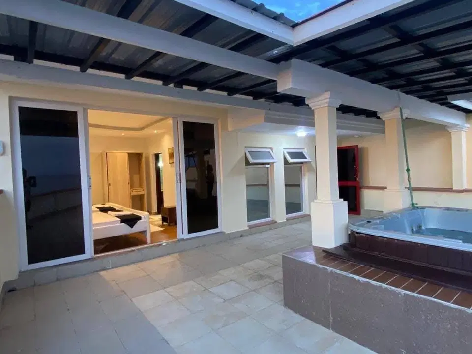 Shanzu 2-Bedroom Beachfront photo 8