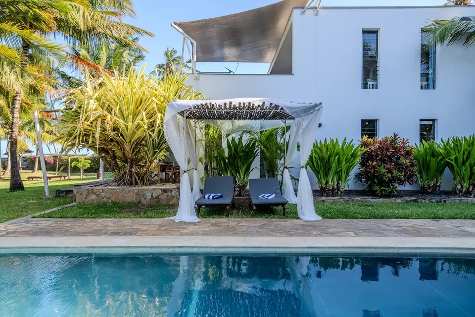 Beach Access Apartment | 2BR, Kikambala photo 2