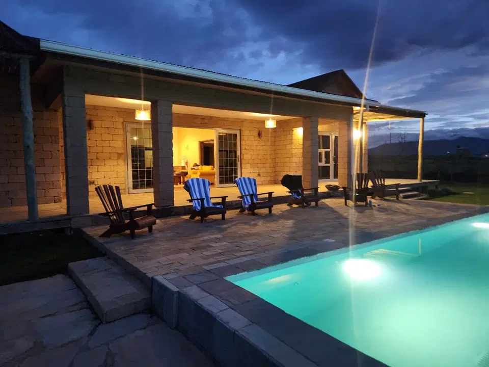 The Annex 4BR Mansion with a Private Pool and Amazing Views — photo 5