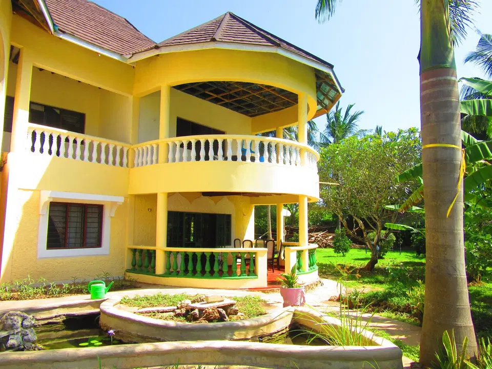 Villa Parrot — photo 2
